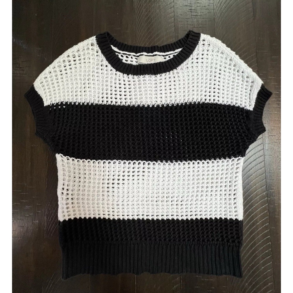 Ann Taylor LOFT Petite Black&White Cap Sleeve Sweater Medium MP Waffle/Open Knit